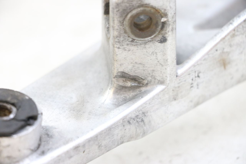 photo de PLACA DE APOYO DELANTERA DERECHA HONDA NTV DEAUVILLE 650 (1998 - 2001) - Marcados y referencias originales