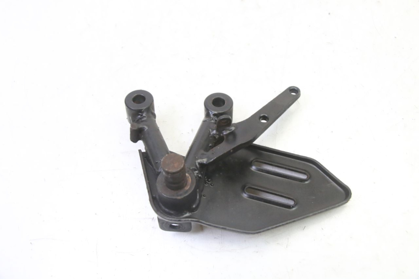 photo de SOPORTE ESTRIBERA DELANTERA DERECHA MAG POWER R-STREET 50 (2016 - 2025) - Zoom estado de uso