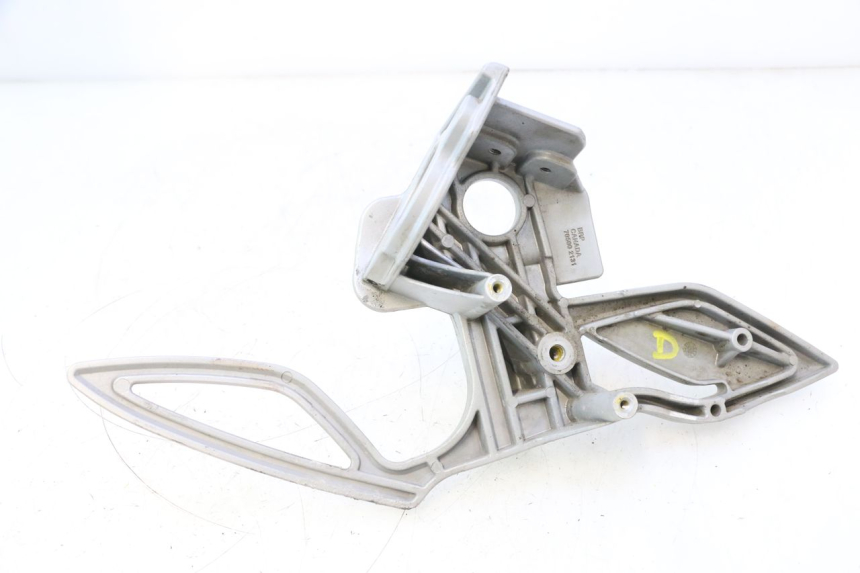 photo de SOPORTE ESTRIBERA DELANTERA DERECHA CAN-AM SPYDER RS 1000 (2008 - 2012) - Recambio usado revisado