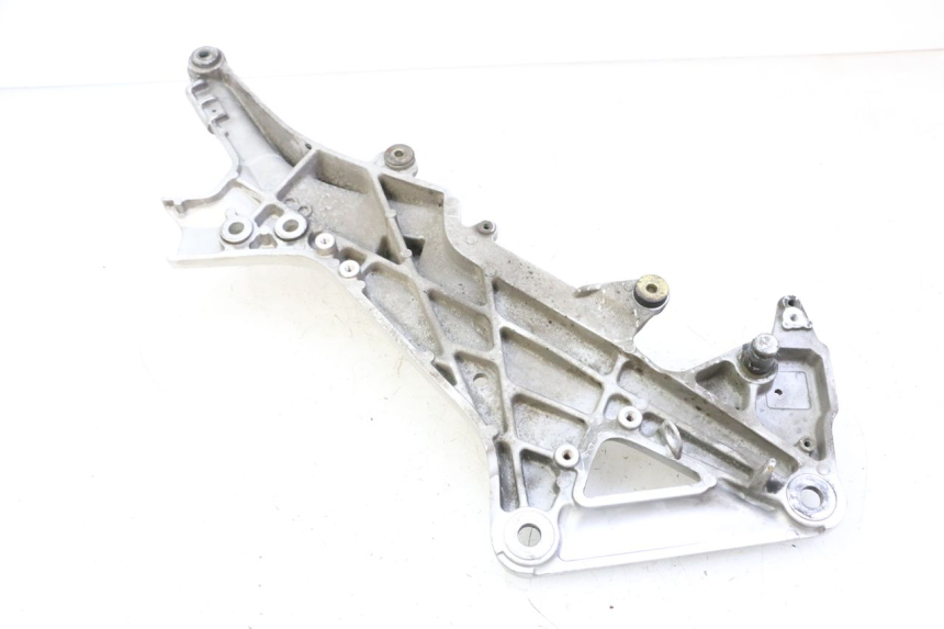 photo de SOPORTE ESTRIBERA DELANTERA DERECHA HONDA ST PAN EUROPEAN 1300 (2002 - 2013) - Vista general del producto