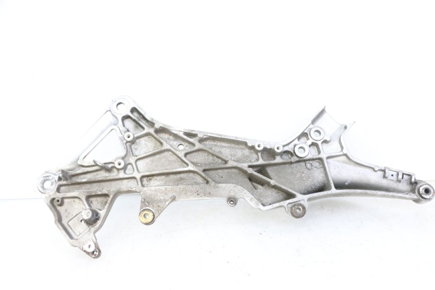 photo de SOPORTE ESTRIBERA DELANTERA DERECHA HONDA ST PAN EUROPEAN 1300 (2002 - 2013) - Marcados y referencias originales