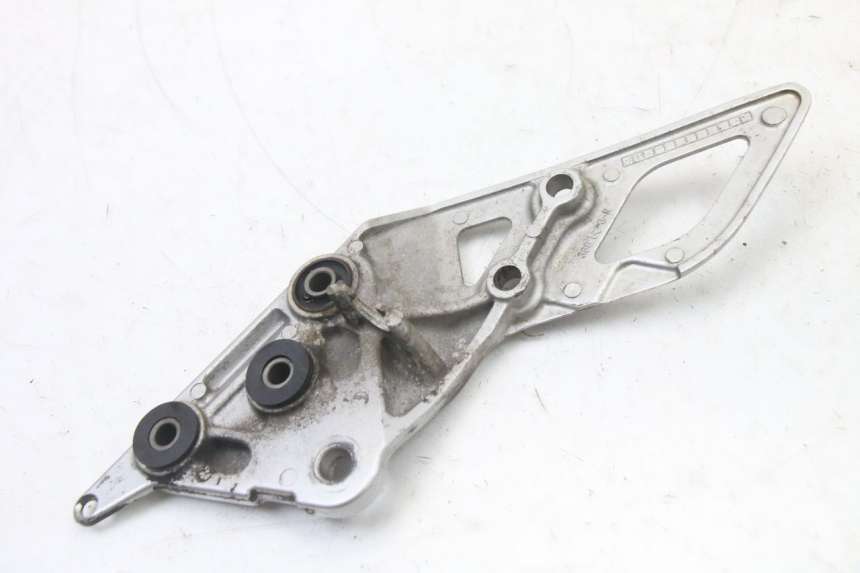 photo de SOPORTE ESTRIBERA DELANTERA DERECHA SUZUKI GSX F GSXF 650 (2007 - 2015) - Primer plano técnico