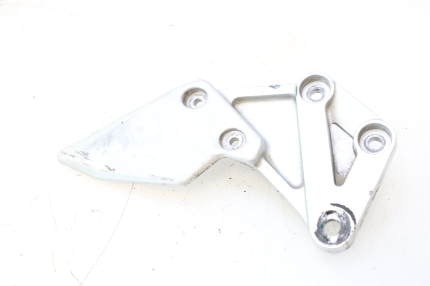 photo de SOPORTE ESTRIBERA DELANTERA DERECHA SUZUKI SV S 650 (2003 - 2009) - Vista principal