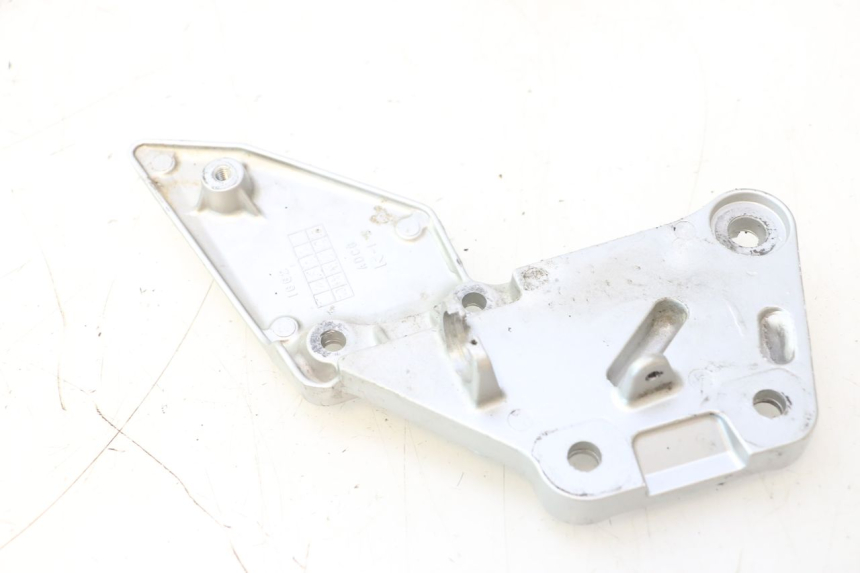 photo de SOPORTE ESTRIBERA DELANTERA DERECHA SUZUKI SV S 650 (2003 - 2009) - Otra perspectiva