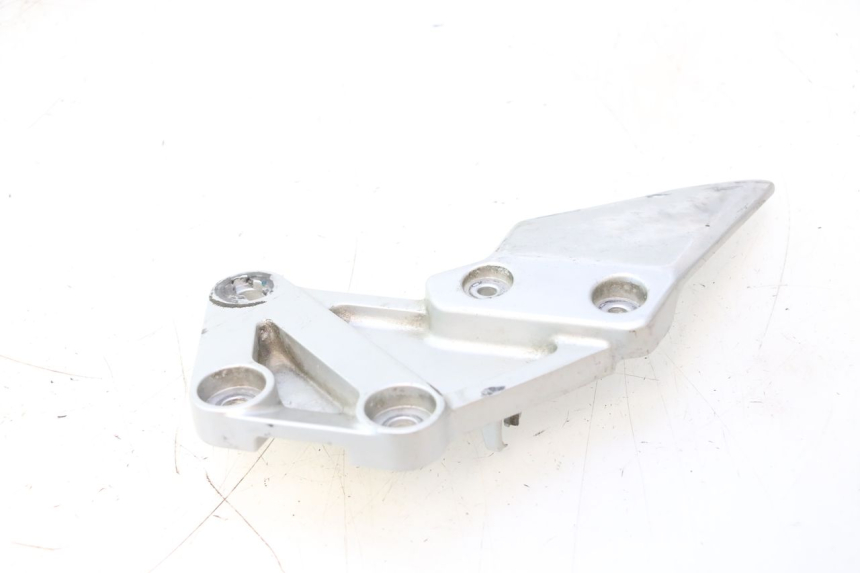 photo de SOPORTE ESTRIBERA DELANTERA DERECHA SUZUKI SV S 650 (2003 - 2009) - Vista general del producto