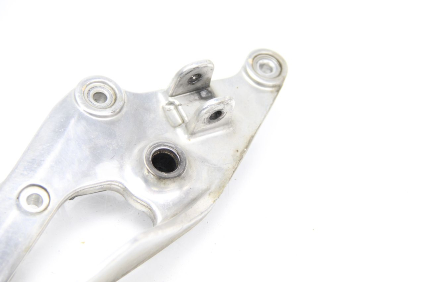 photo de SOPORTE ESTRIBERA DELANTERA DERECHA YAMAHA TDM ABS 900 (2002 - 2014) - Zoom estado de uso