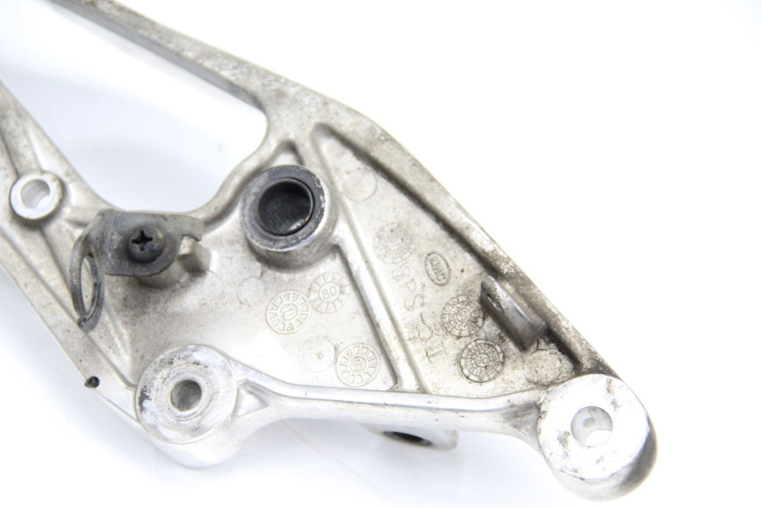 photo de SOPORTE ESTRIBERA DELANTERA DERECHA YAMAHA TDM ABS 900 (2002 - 2014) - Primer plano técnico