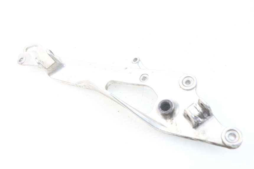 photo de SOPORTE ESTRIBERA DELANTERA DERECHA YAMAHA TDM ABS 900 (2002 - 2014) - Detalle de la pieza