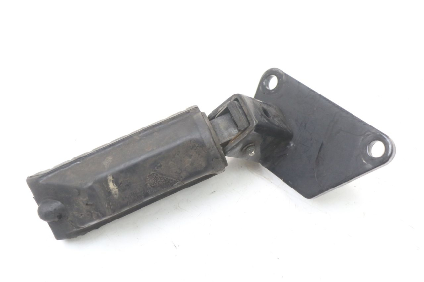 photo de PLATINA DE APOYO DELANTERO DERECHO SUZUKI VL INTRUDER 125 (2004 - 2007) - Primer plano técnico