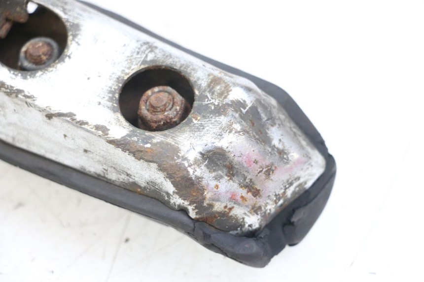 photo de SOPORTE ESTRIBERA DELANTERA DERECHA YAMAHA XJ F 900 (1983 - 1994) - Primer plano técnico