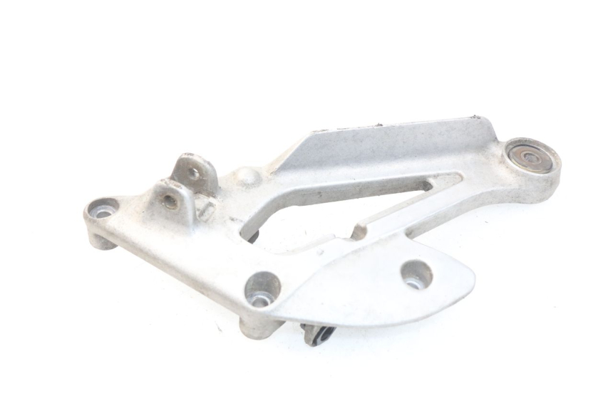 photo de SOPORTE ESTRIBERA DELANTERA DERECHA YAMAHA XJ600 XJ DIVERSION 600 (1992 - 1997) - Otra perspectiva