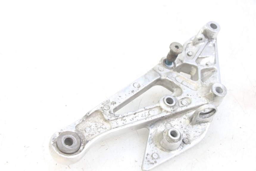 photo de SOPORTE ESTRIBERA DELANTERA DERECHA YAMAHA XJN DIVERSION 600 (2000 - 2003) - Zoom estado de uso