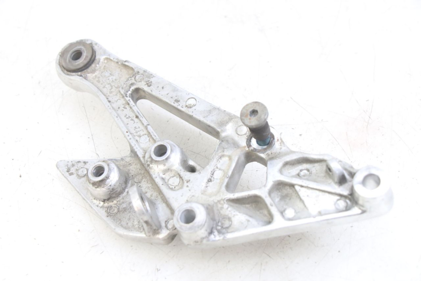 photo de SOPORTE ESTRIBERA DELANTERA DERECHA YAMAHA XJN DIVERSION 600 (2000 - 2003) - Otra perspectiva