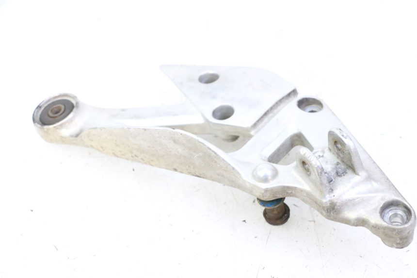 photo de SOPORTE ESTRIBERA DELANTERA DERECHA YAMAHA XJN DIVERSION 600 (2000 - 2003) - Marcados y referencias originales