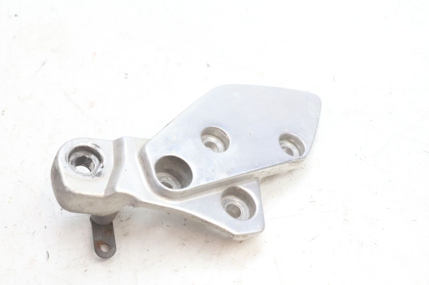 photo de SOPORTE ESTRIBERA DELANTERA DERECHA YAMAHA XJR 1300 (1998 - 2002) - Detalle de la pieza