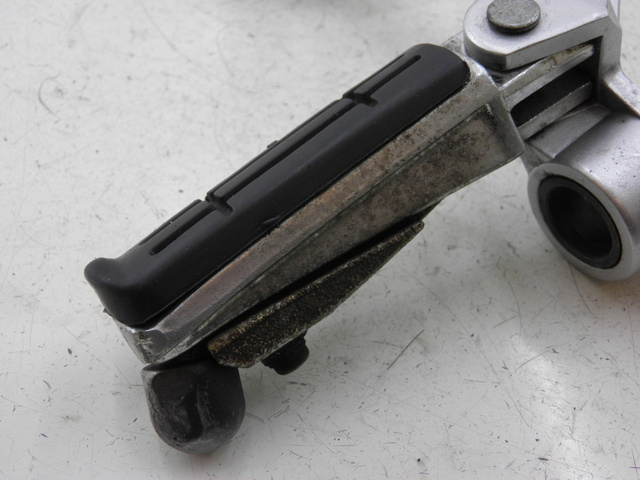 photo de SOPORTE ESTRIBERA DELANTERA DERECHA YAMAHA FJR 1300 (2004 - 2005) - Vista general del producto