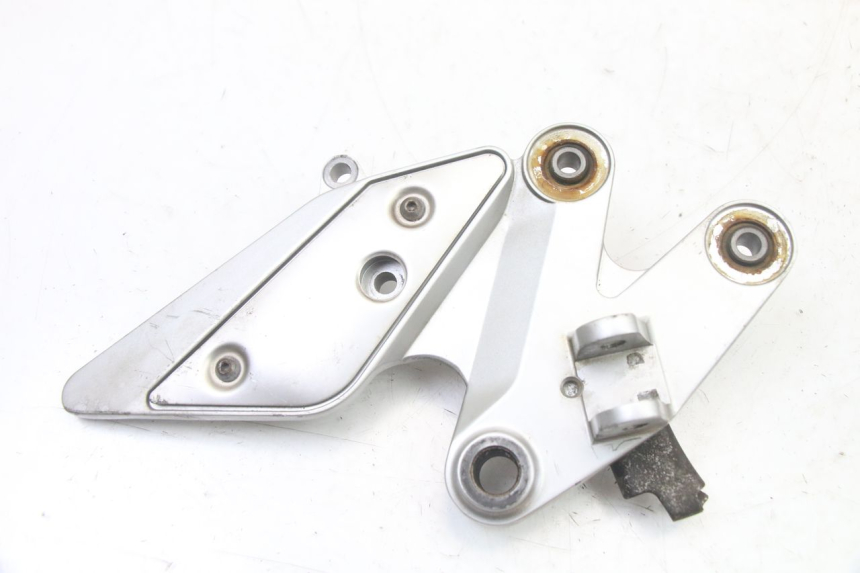 photo de SOPORTE ESTRIBERA DELANTERA DERECHA YAMAHA FZ6 FAZER S2 600 (2007 - 2011) - Vista principal