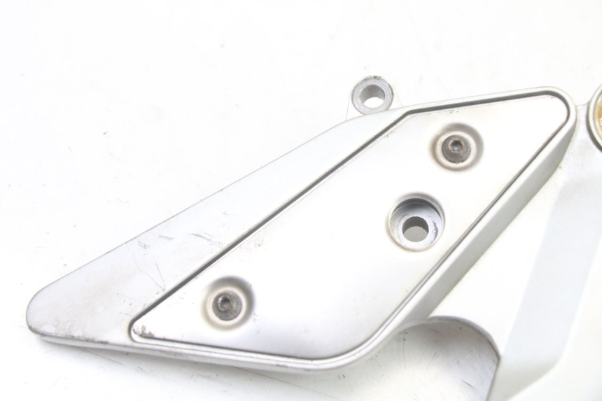 photo de SOPORTE ESTRIBERA DELANTERA DERECHA YAMAHA FZ6 FAZER S2 600 (2007 - 2011) - Detalle de la pieza