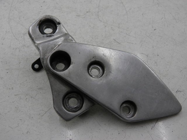 photo de SOPORTE ESTRIBERA DELANTERA DERECHA YAMAHA XJR 1300 (1998 - 2002) - Vista principal