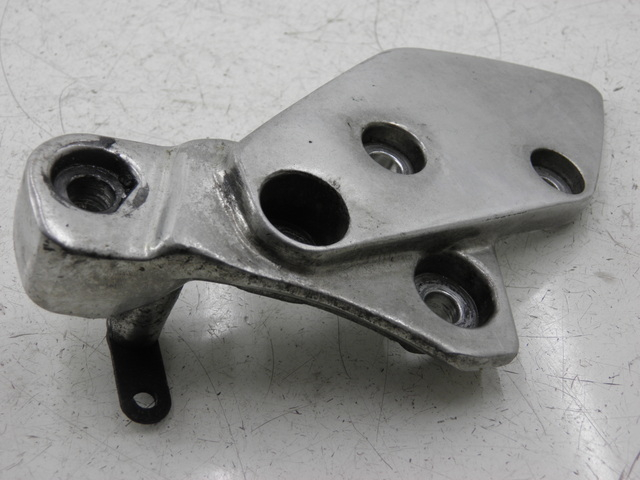 photo de SOPORTE ESTRIBERA DELANTERA DERECHA YAMAHA XJR 1300 (1998 - 2002) - Detalle de la pieza