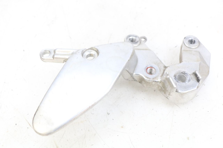 photo de PLATINA APOYA PIE DELANTERO DERECHO YAMAHA YZF R THUNDERCAT 600 (1996 - 2003) - Vista general del producto