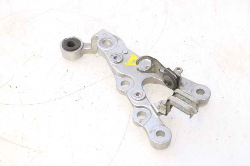 photo de SOPORTE ESTRIBERA DELANTERA DERECHA YAMAHA YZF R6 600 (2008 - 2009) - Vista general del producto