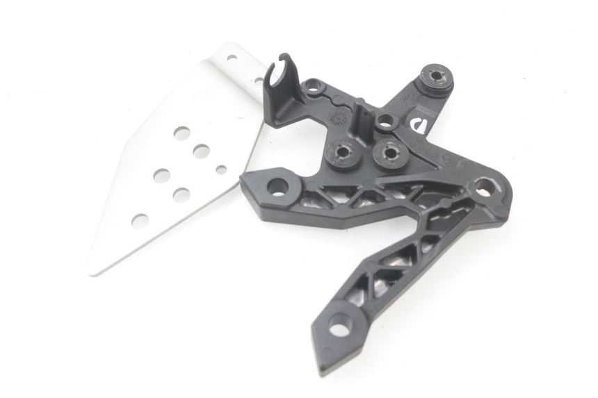 photo de SOPORTE ESTRIBERA DELANTERA DERECHA KAWASAKI Z ABS 750 (2007 - 2013) - Zoom estado de uso