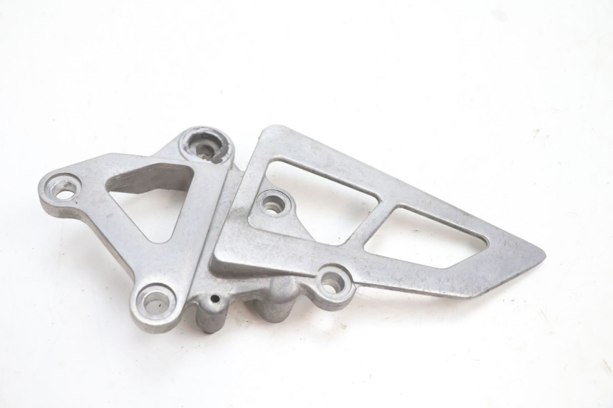 photo de PLATINA DE APOYO DELANTERO DERECHO KAWASAKI ZX-6R ZX6R 600 (1995 - 1997) - Detalle de la pieza