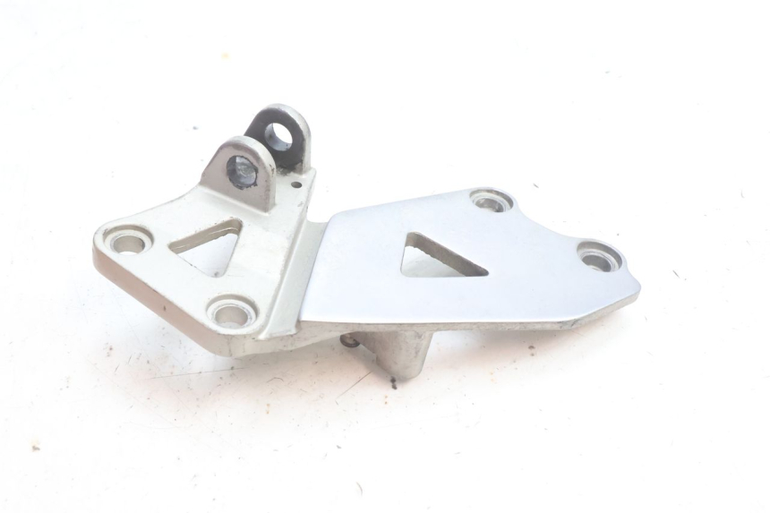 photo de SOPORTE ESTRIBERA DELANTERA DERECHA KAWASAKI ZZR 600 (1995 - 2004) - Zoom estado de uso
