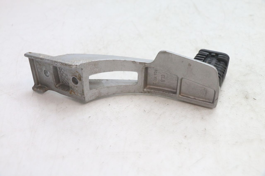 photo de SOPORTE ESTRIBERA DELANTERA IZQUIERDA PEUGEOT 103 SPX CLIP 50 (1989 - 1992) - Primer plano técnico