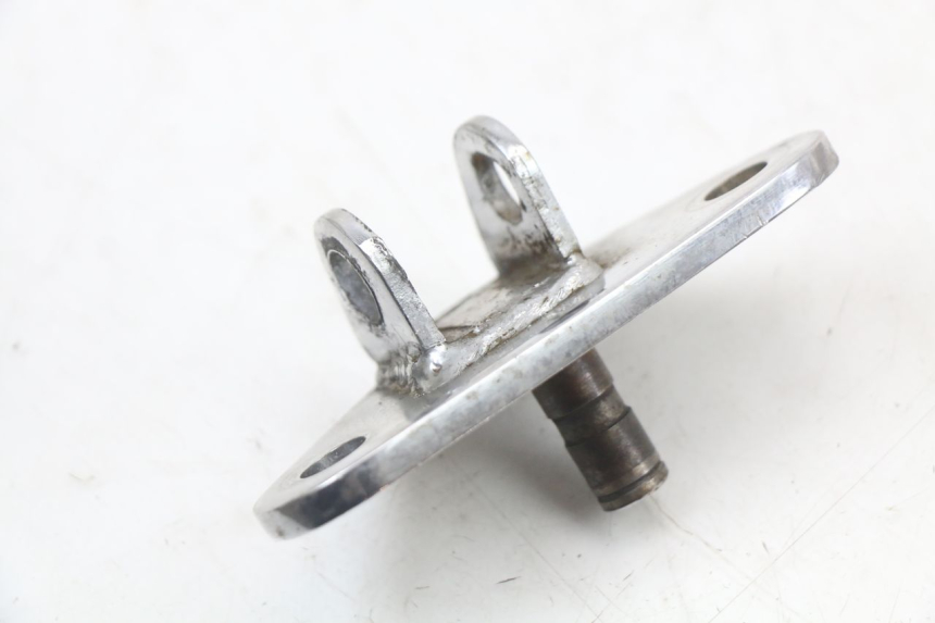 photo de SOPORTE ESTRIBERA DELANTERA IZQUIERDA HYOSUNG GV AQUILA 125 (2000 - 2009) - Detalle de la pieza