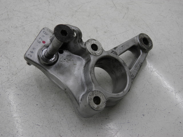 photo de SOPORTE ESTRIBERA DELANTERA IZQUIERDA BMW R RS 1150 (2001 - 2005) - Primer plano técnico