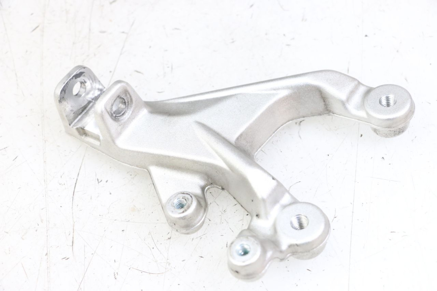 photo de SOPORTE ESTRIBERA DELANTERA IZQUIERDA BMW S RR ABS S1000RR 1000 (2015 - 2018) - Vista principal