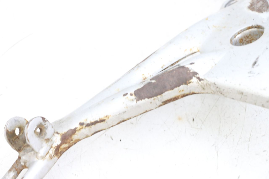 photo de SOPORTE ESTRIBERA DELANTERA IZQUIERDA MAG POWER BOMBERS 4T 50 (2016 - 2026) - Estado de la superficie y material