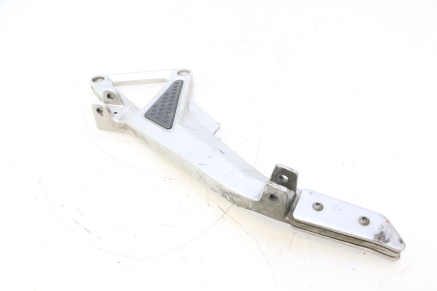 photo de SOPORTE ESTRIBERA DELANTERA IZQUIERDA HONDA CB F HORNET 600 (2005 - 2006) - Primer plano técnico