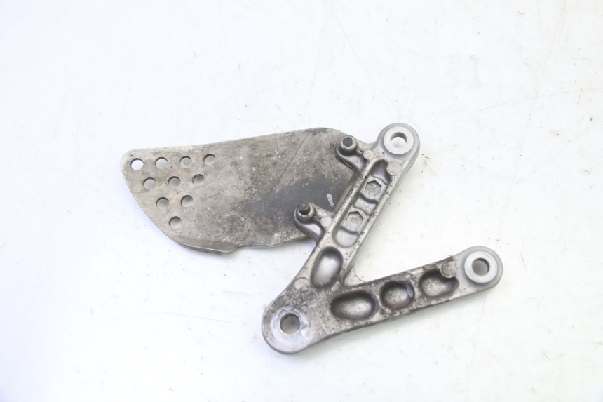 photo de PLACA DE APOYO DELANTERA IZQUIERDA HONDA CBR RR FIREBLADE 900 (1992 - 1994) - Zoom estado de uso