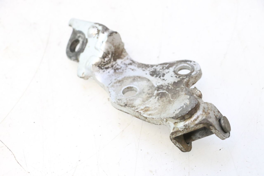 photo de SOPORTE ESTRIBERA DELANTERA IZQUIERDA HONDA CRF CR-F 125 (2020 - 2021) - Detalles de los puntos de fijación