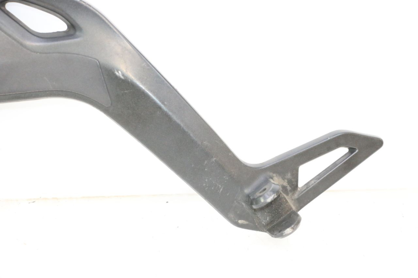 photo de SOPORTE ESTRIBERA DELANTERA IZQUIERDA KAWASAKI ER-6 ER6 F ABS 650 (2012 - 2016) - Detalles de los puntos de fijación