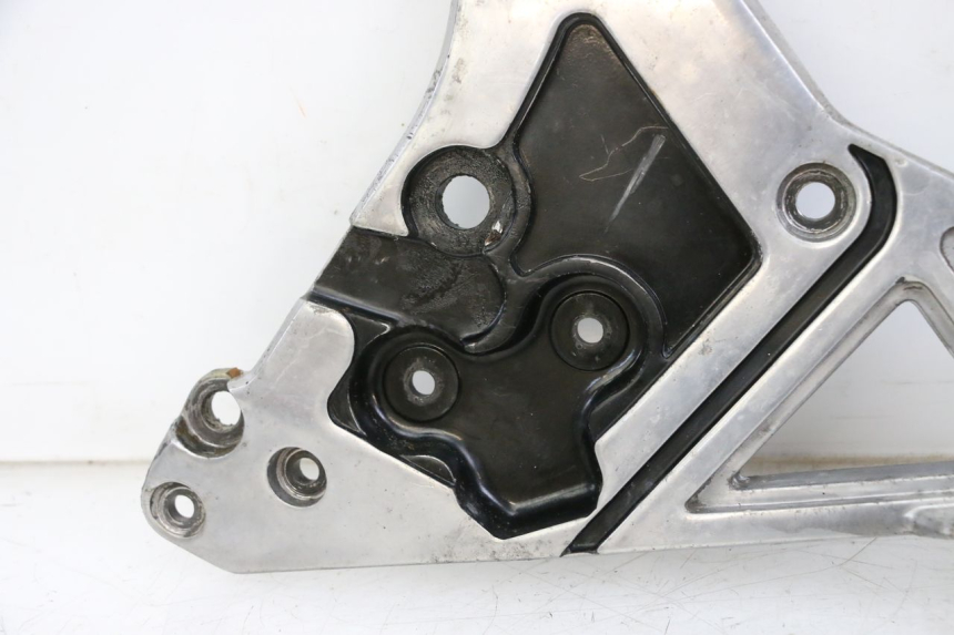 photo de SOPORTE ESTRIBERA DELANTERA IZQUIERDA YAMAHA FJ 36Y 1100 (1984 - 1985) - Recambio usado revisado