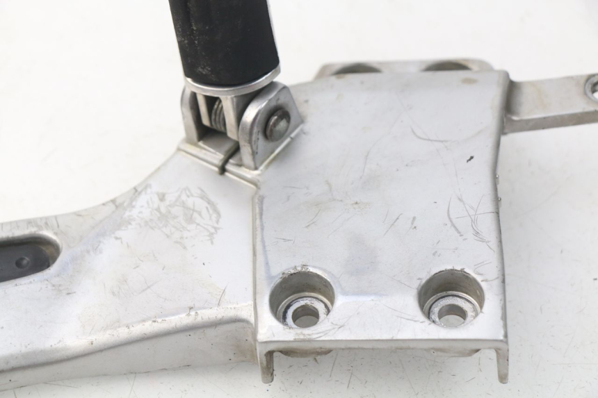 photo de PLATINA DE APOYO DELANTERO IZQUIERDO YAMAHA FJR ABS 1300 (2006 - 2012) - Zoom estado de uso