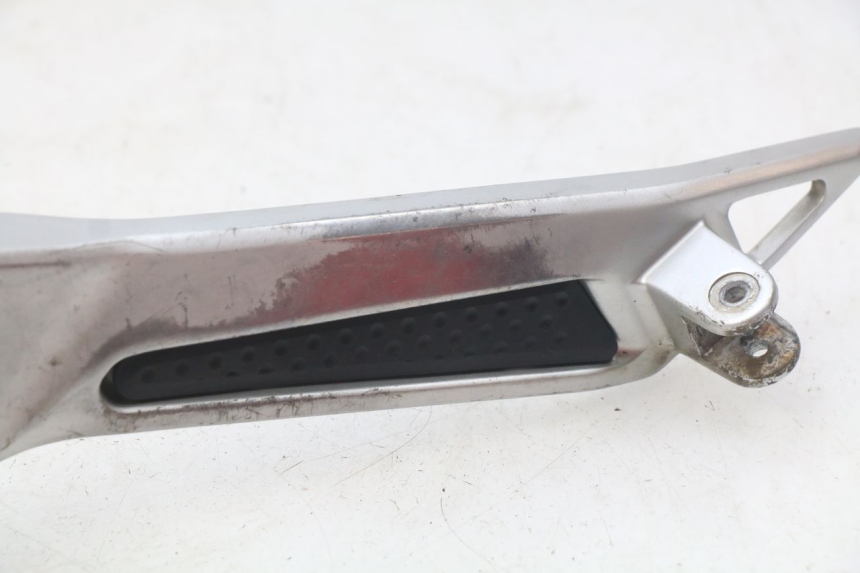 photo de PLATINA DE APOYO DELANTERO IZQUIERDO YAMAHA FJR ABS 1300 (2006 - 2012) - Detalle de la pieza