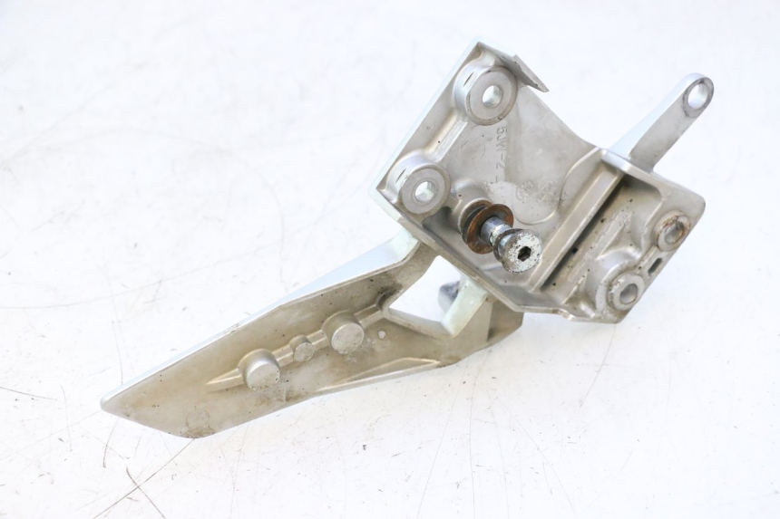 photo de SOPORTE ESTRIBERA DELANTERA IZQUIERDA YAMAHA FJR 1300 (2001 - 2005) - Otra perspectiva