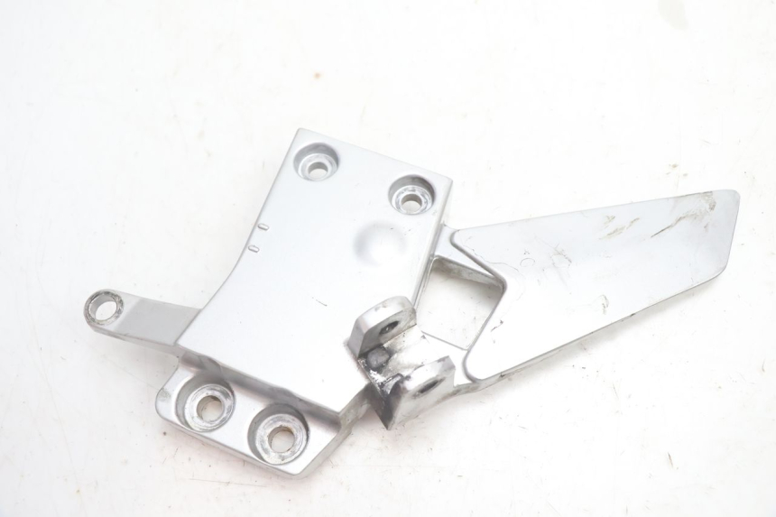 photo de SOPORTE ESTRIBERA DELANTERA IZQUIERDA YAMAHA FJR 1300 (2001 - 2005) - Vista principal