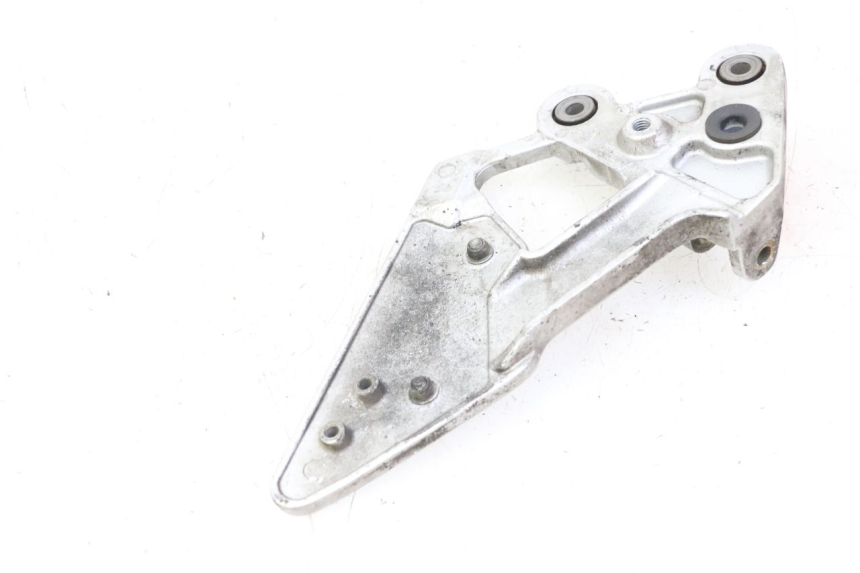 photo de SOPORTE ESTRIBERA DELANTERA IZQUIERDA YAMAHA FZ6 FAZER S2 600 (2007 - 2011) - Zoom estado de uso