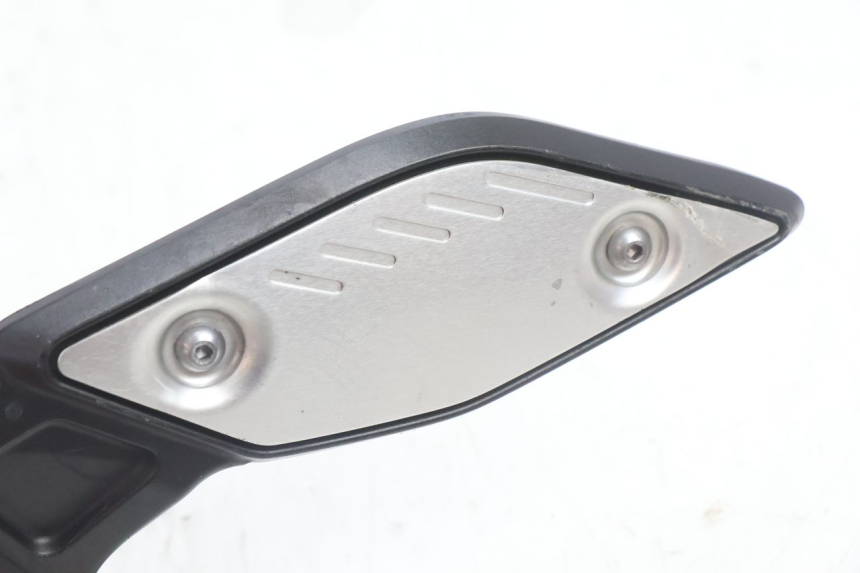photo de SOPORTE ESTRIBERA DELANTERA IZQUIERDA YAMAHA FZ8 800 (2010 - 2016) - Detalle de la pieza