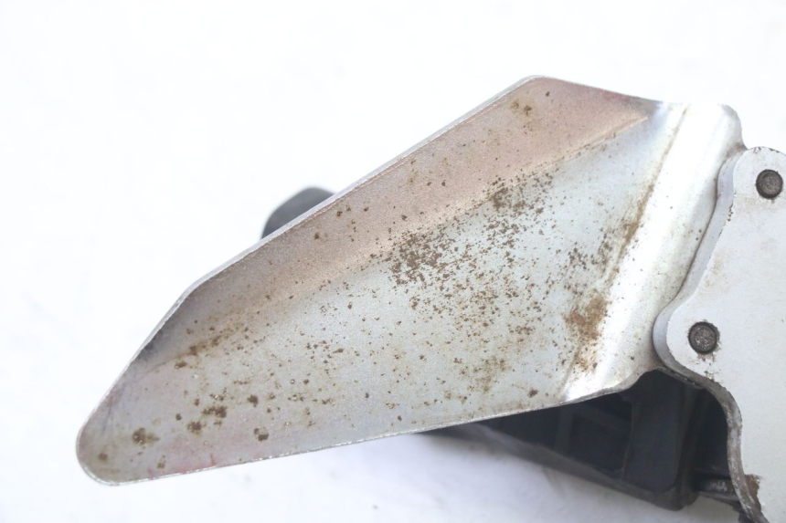 photo de SOPORTE ESTRIBERA DELANTERA IZQUIERDA SUZUKI GS GSE 500 (2001 - 2003) - Estado de la superficie y material