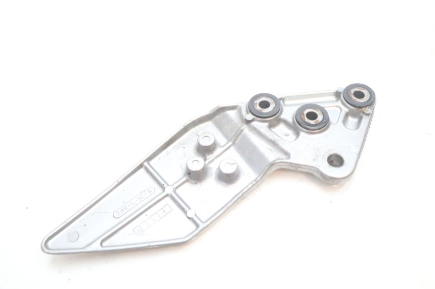 photo de SOPORTE ESTRIBERA DELANTERA IZQUIERDA SUZUKI GSF N BANDIT 1200 (2001 - 2005) - Otra perspectiva
