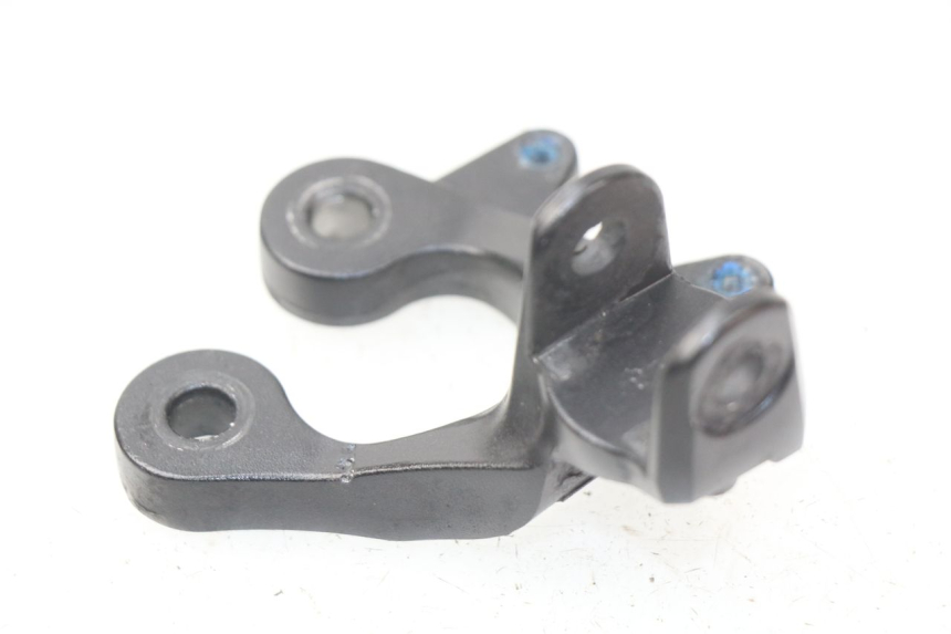 photo de SOPORTE ESTRIBERA DELANTERA IZQUIERDA SUZUKI GSX-R GSXR K16 1000 (2012 - 2016) - Otra perspectiva
