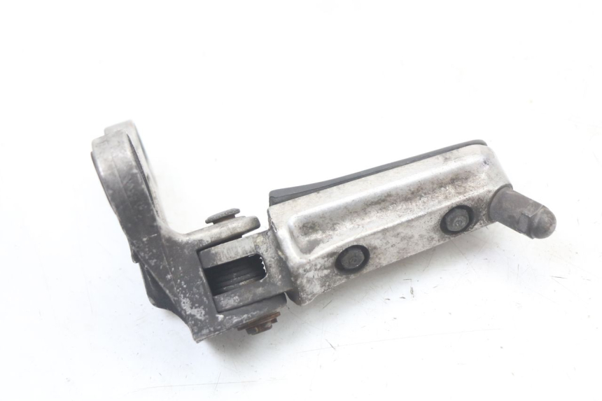 photo de SOPORTE ESTRIBERA DELANTERA IZQUIERDA HONDA CBR F 1000 (1993 - 1996) - Detalles de los puntos de fijación