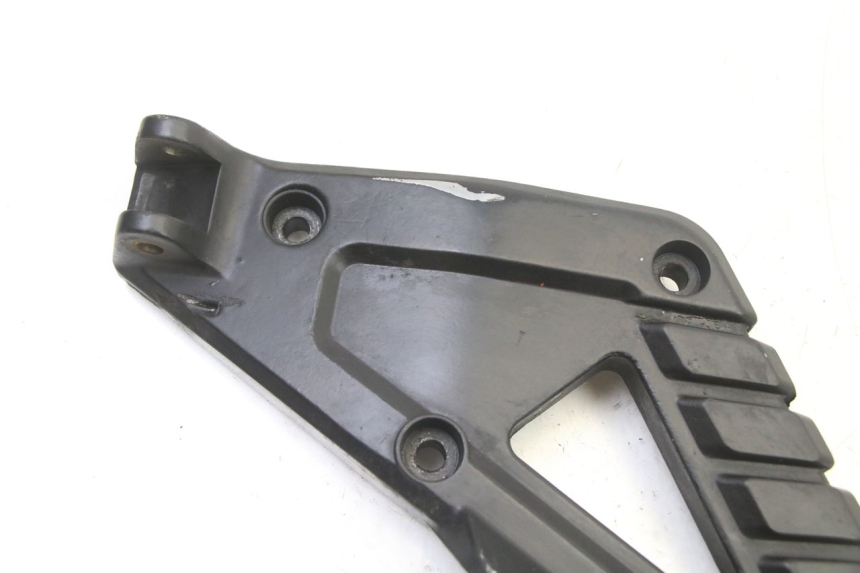 photo de SOPORTE ESTRIBERA DELANTERA IZQUIERDA BMW K 75 RT 750 (1989 - 1997) - Detalle de la pieza